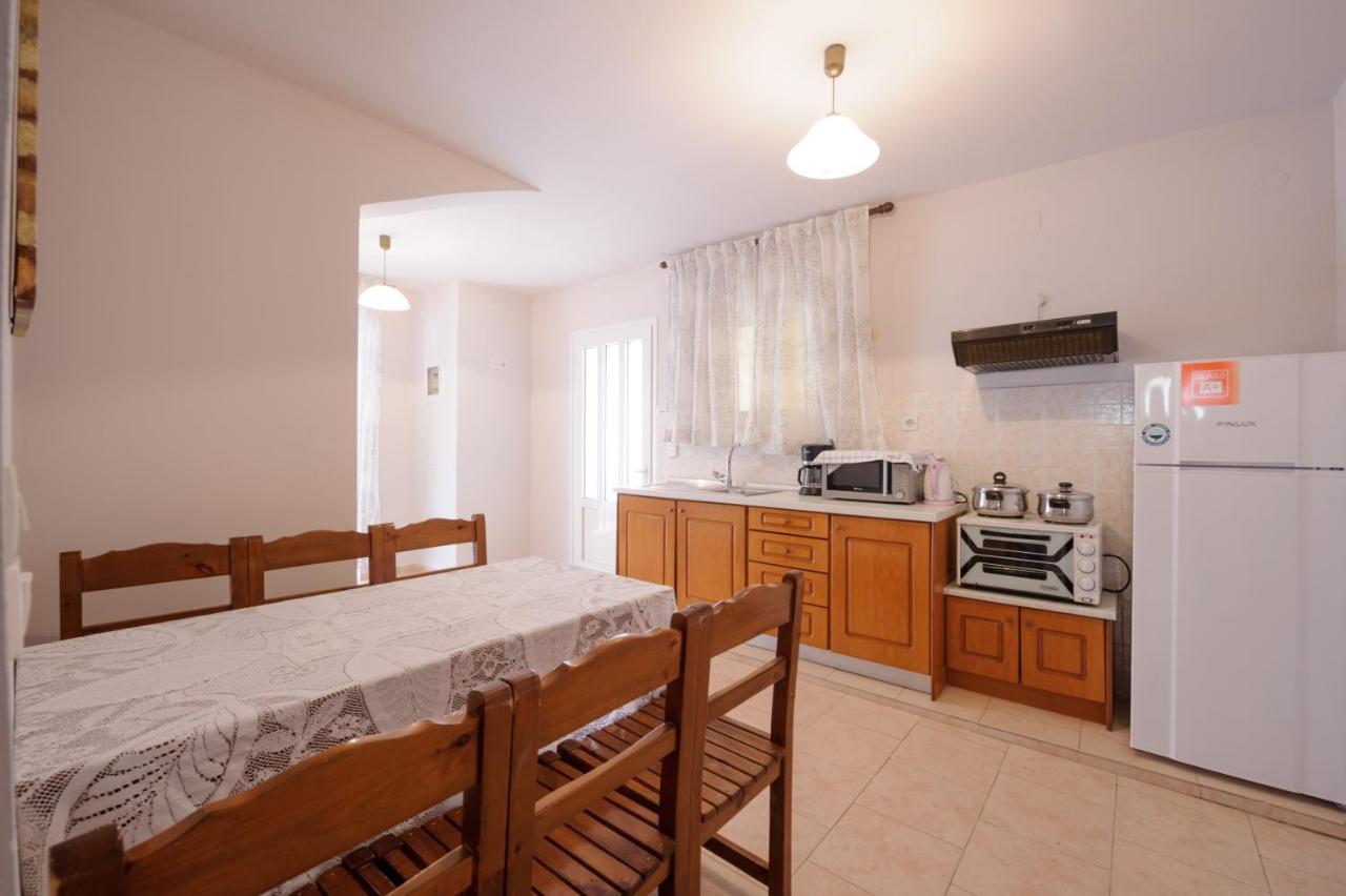Elias & Vasili House Hotel Agios Georgios Pagon Buitenkant foto