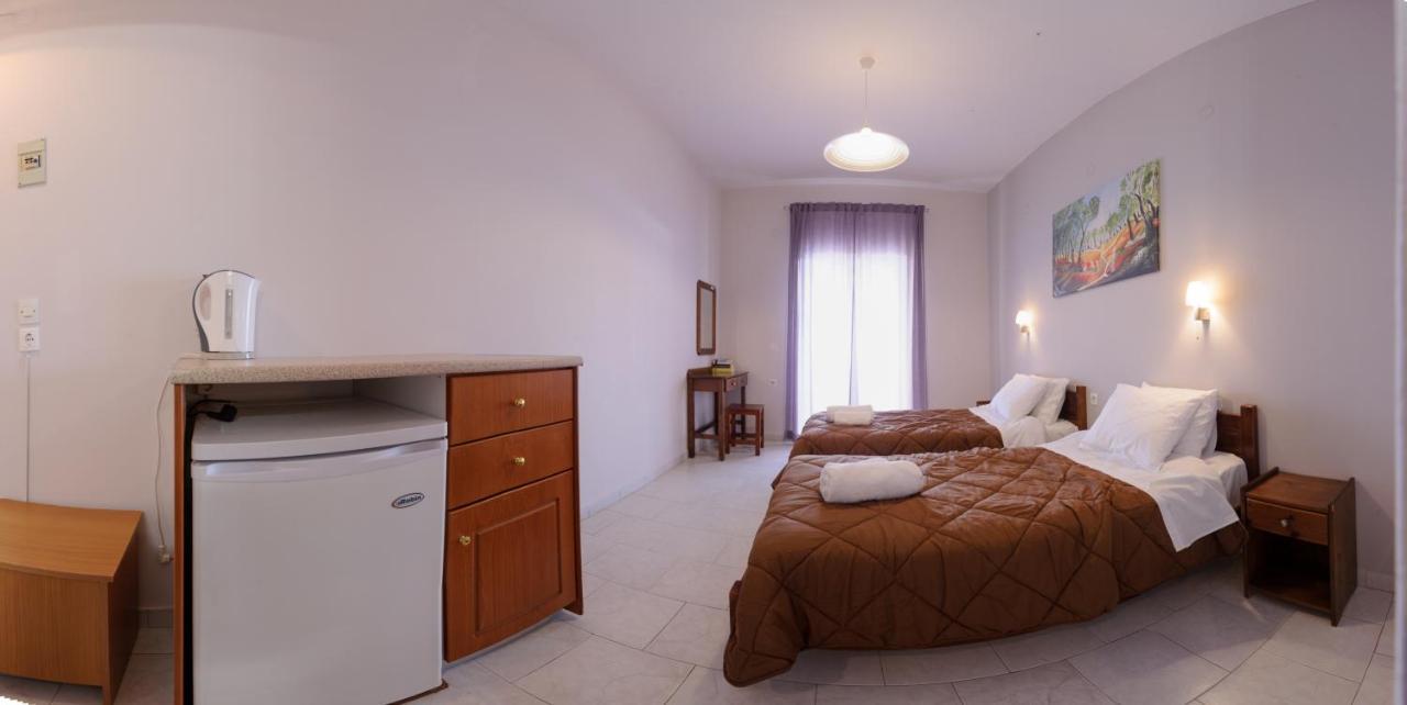 Elias & Vasili House Hotel Agios Georgios Pagon Buitenkant foto