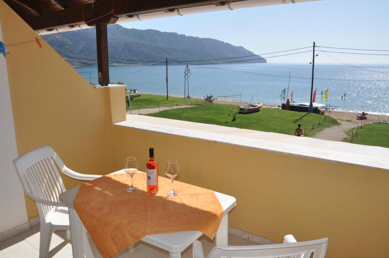 Elias & Vasili House Hotel Agios Georgios Pagon Buitenkant foto