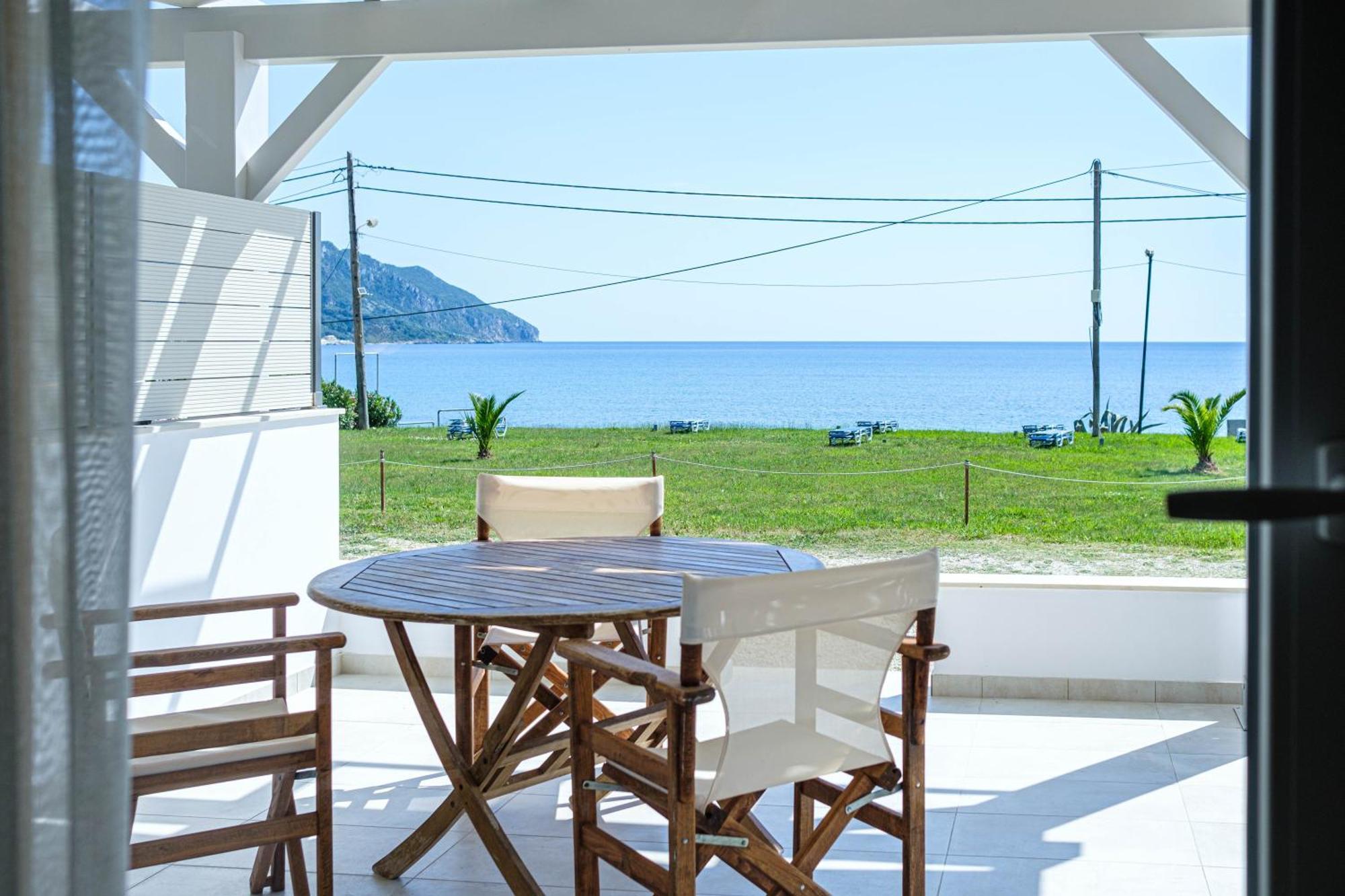 Elias & Vasili House Hotel Agios Georgios Pagon Buitenkant foto