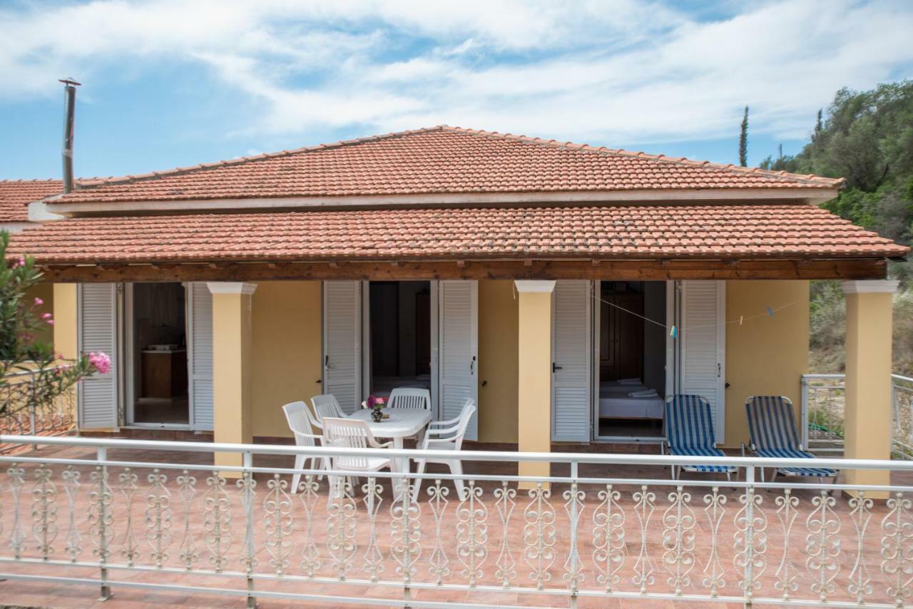 Elias & Vasili House Hotel Agios Georgios Pagon Buitenkant foto